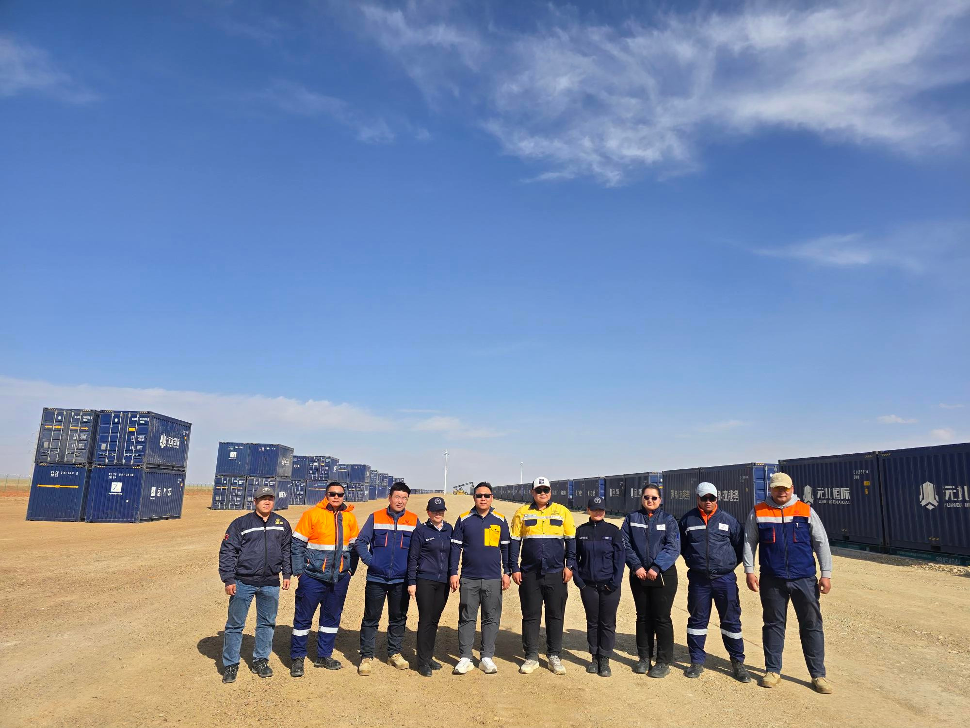 The “Bor Khoshuu Siding Loading and Unloading Terminal and Customs Control Zone” project, implemented by Tumen Ail Coal LLC in Mandakh soum of Dornogovi Province in collaboration with “Mongolian Railway” SOE, has been successfully completed. 